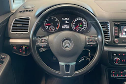 valkoinen Volkswagen Sharan 2015 kuva 13.