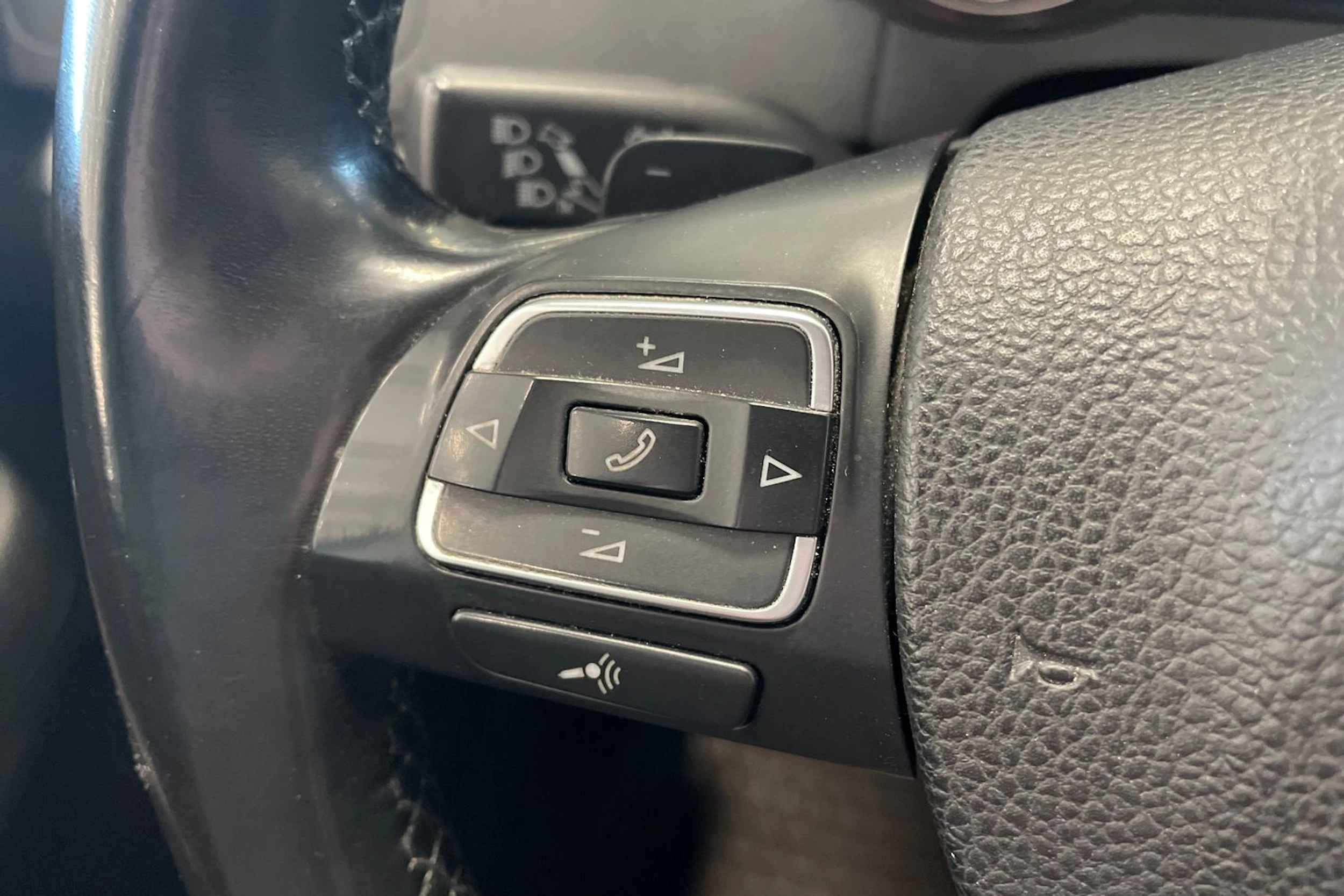 valkoinen Volkswagen Sharan 2015 kuva 15.