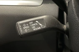 valkoinen Volkswagen Sharan 2015 kuva 16.