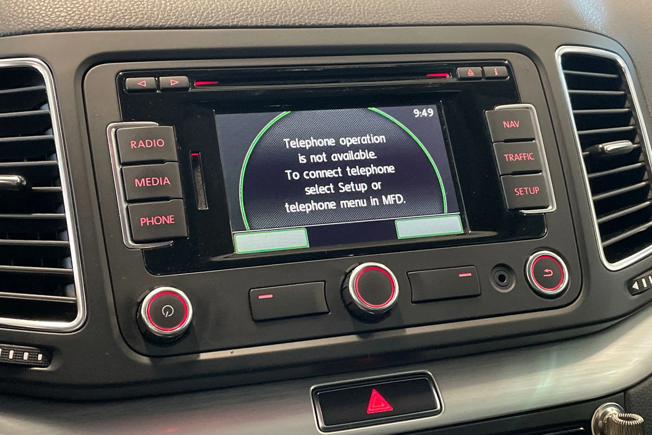 valkoinen Volkswagen Sharan 2015 kuva 20.