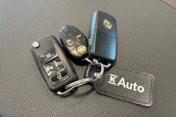 valkoinen Volkswagen Sharan 2015 kuva 30.