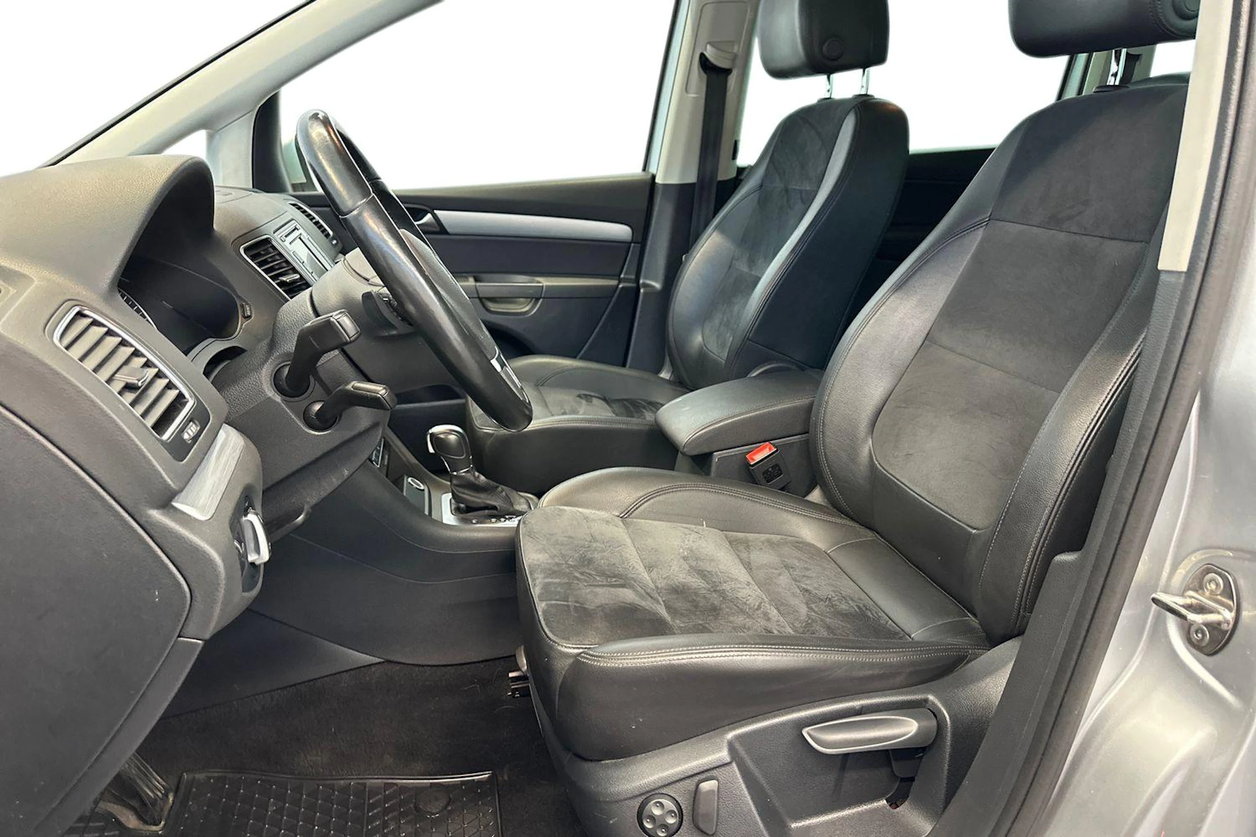 hopea Volkswagen Sharan 2015 kuva 12.