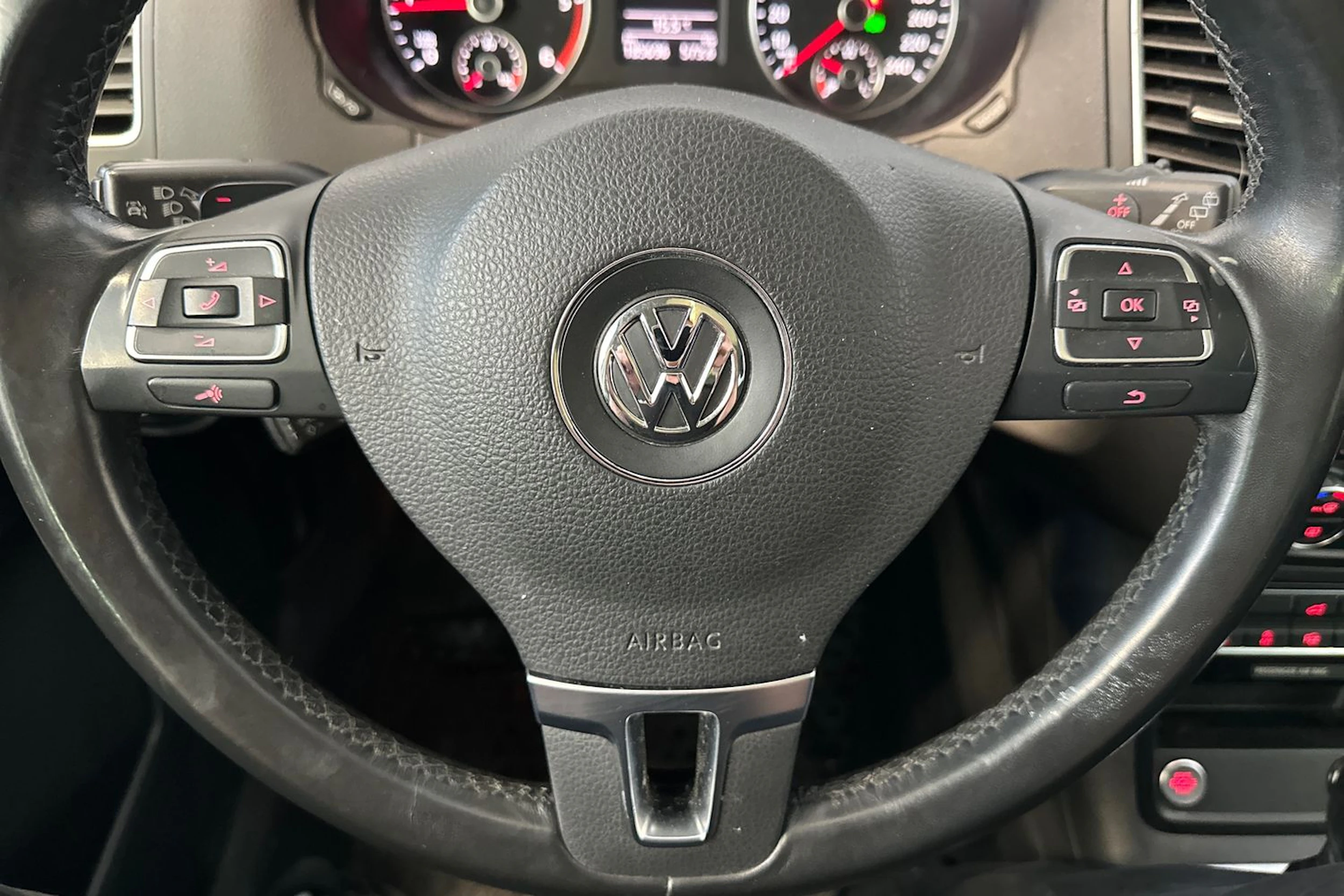 hopea Volkswagen Sharan 2015 kuva 19.
