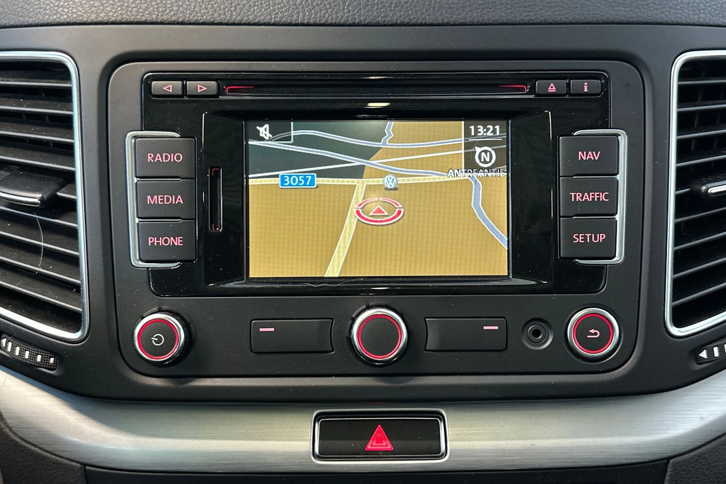 hopea Volkswagen Sharan 2015 kuva 23.