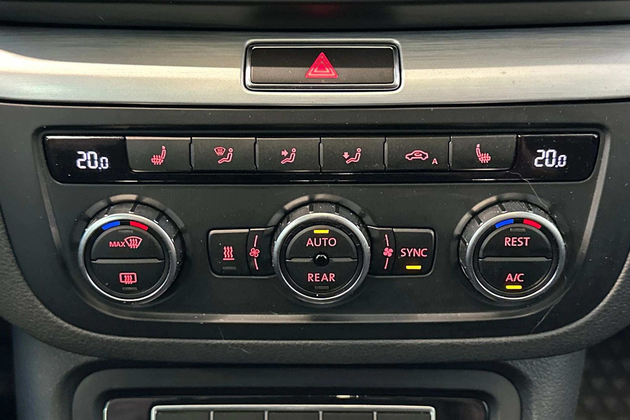 hopea Volkswagen Sharan 2015 kuva 25.