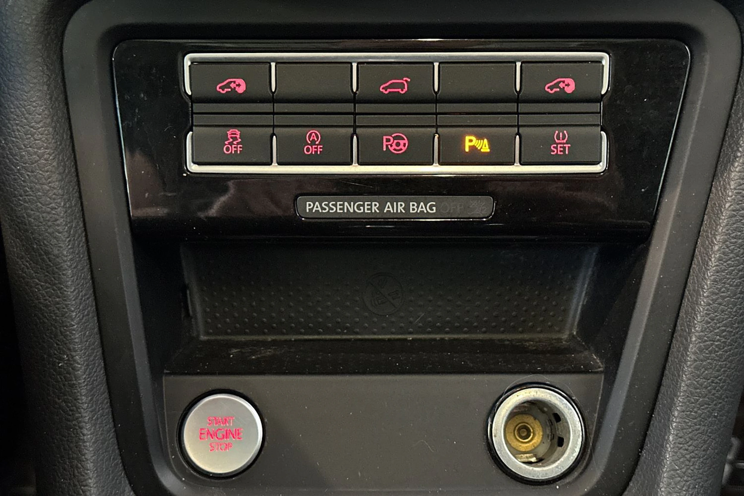 hopea Volkswagen Sharan 2015 kuva 26.