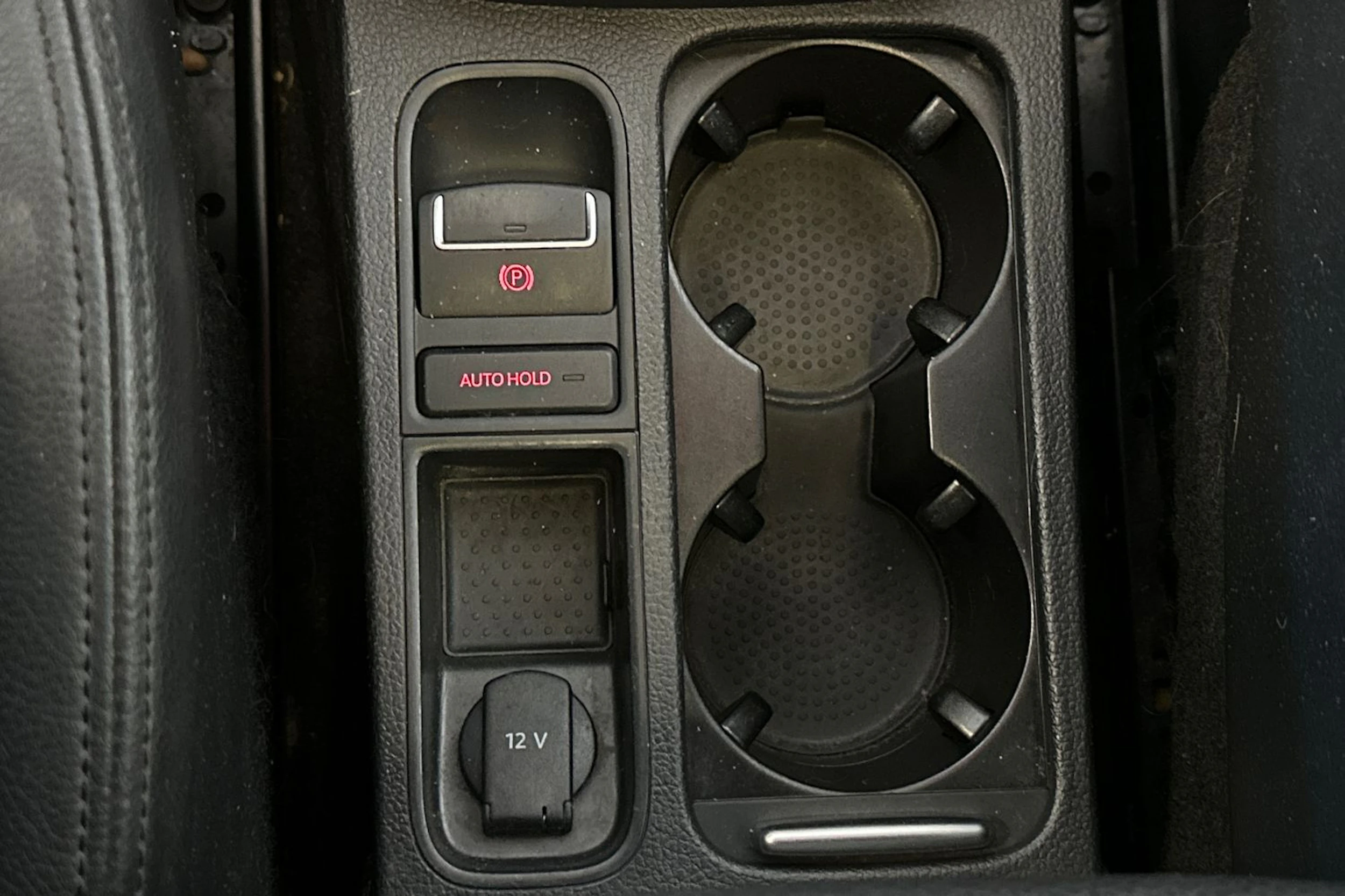 hopea Volkswagen Sharan 2015 kuva 28.