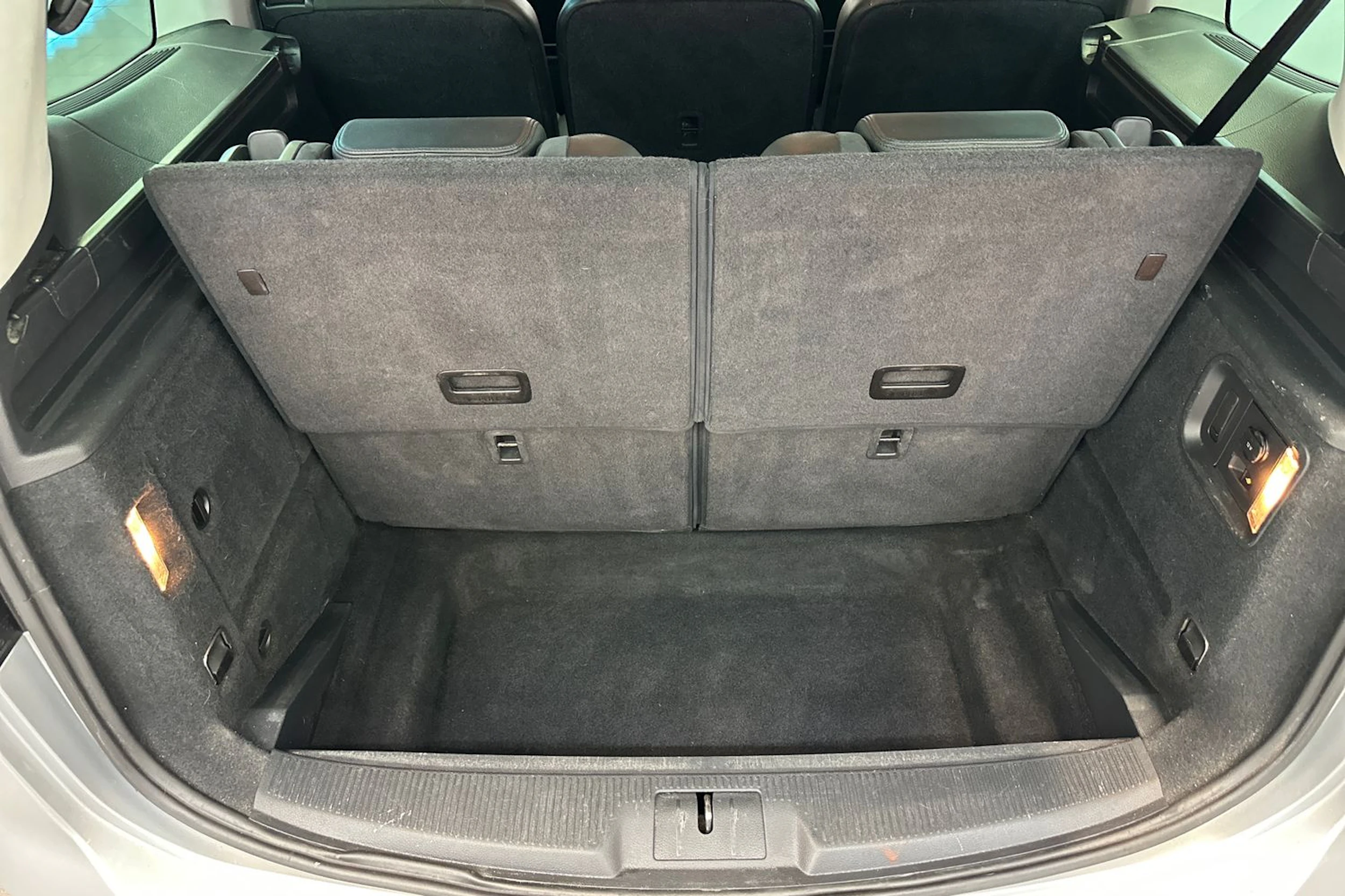 hopea Volkswagen Sharan 2015 kuva 33.