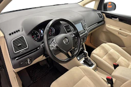 ruskea (beige) Volkswagen Sharan 2016 kuva 6.