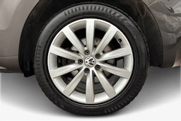 ruskea (beige) Volkswagen Sharan 2016 kuva 9.