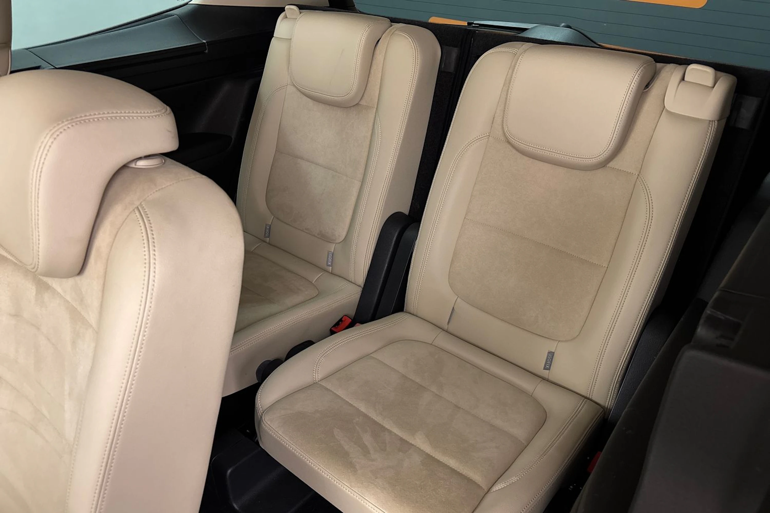 ruskea (beige) Volkswagen Sharan 2016 kuva 11.