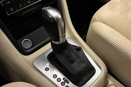 ruskea (beige) Volkswagen Sharan 2016 kuva 21.