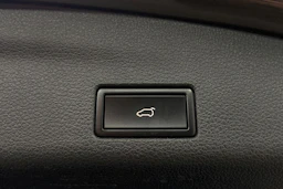 ruskea (beige) Volkswagen Sharan 2016 kuva 24.