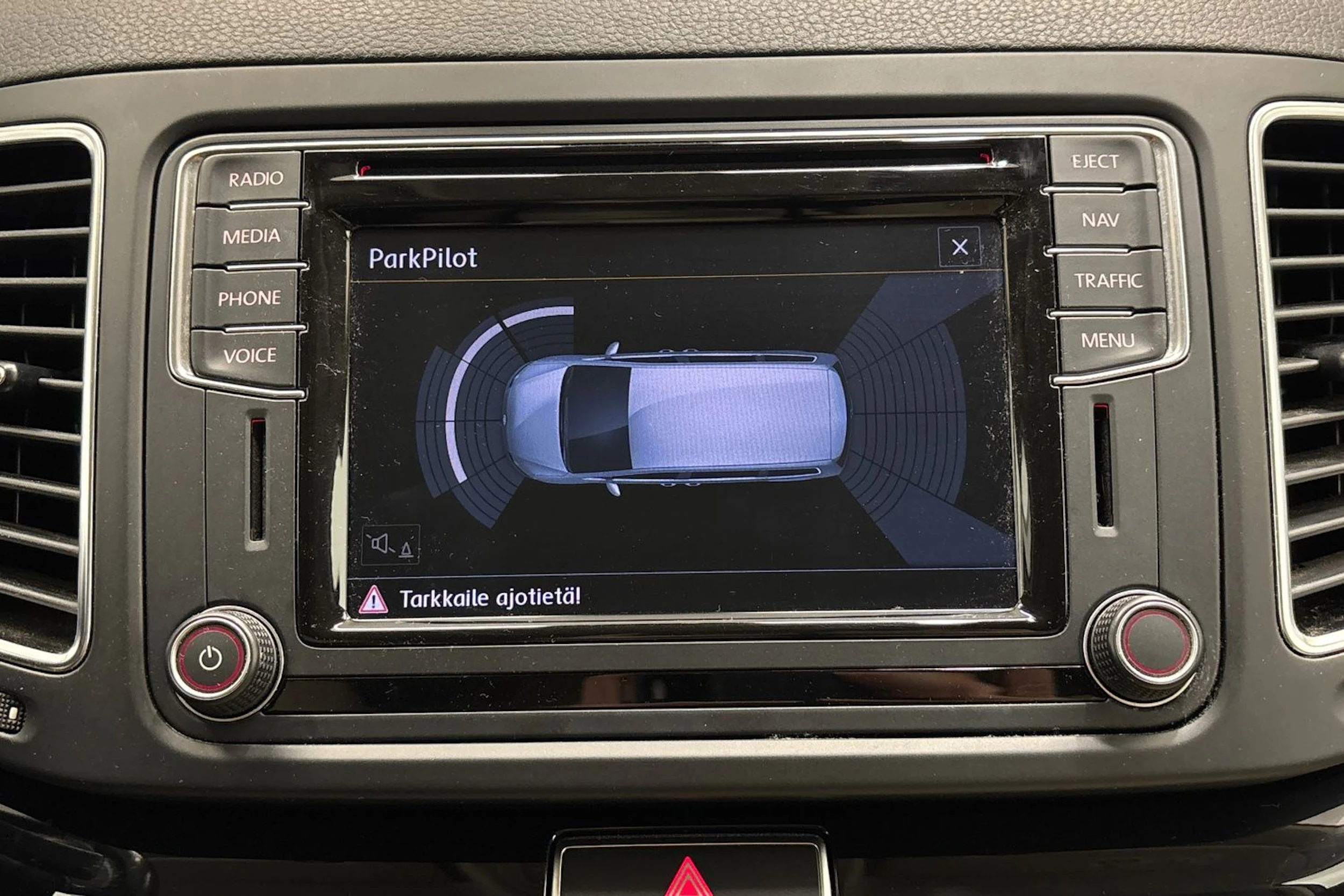 ruskea (beige) Volkswagen Sharan 2016 kuva 27.