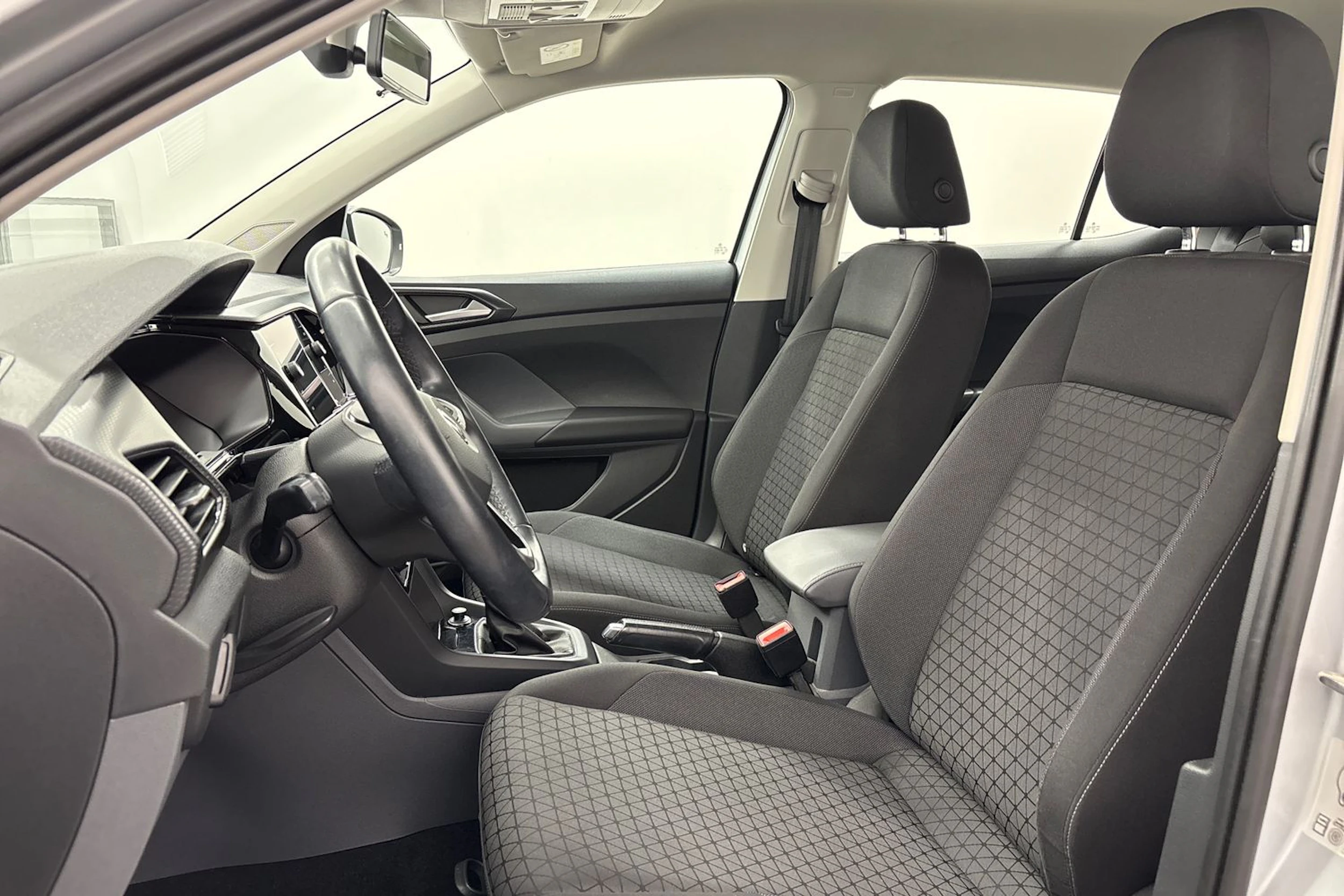 hopea Volkswagen T-Cross 2019 kuva 11.