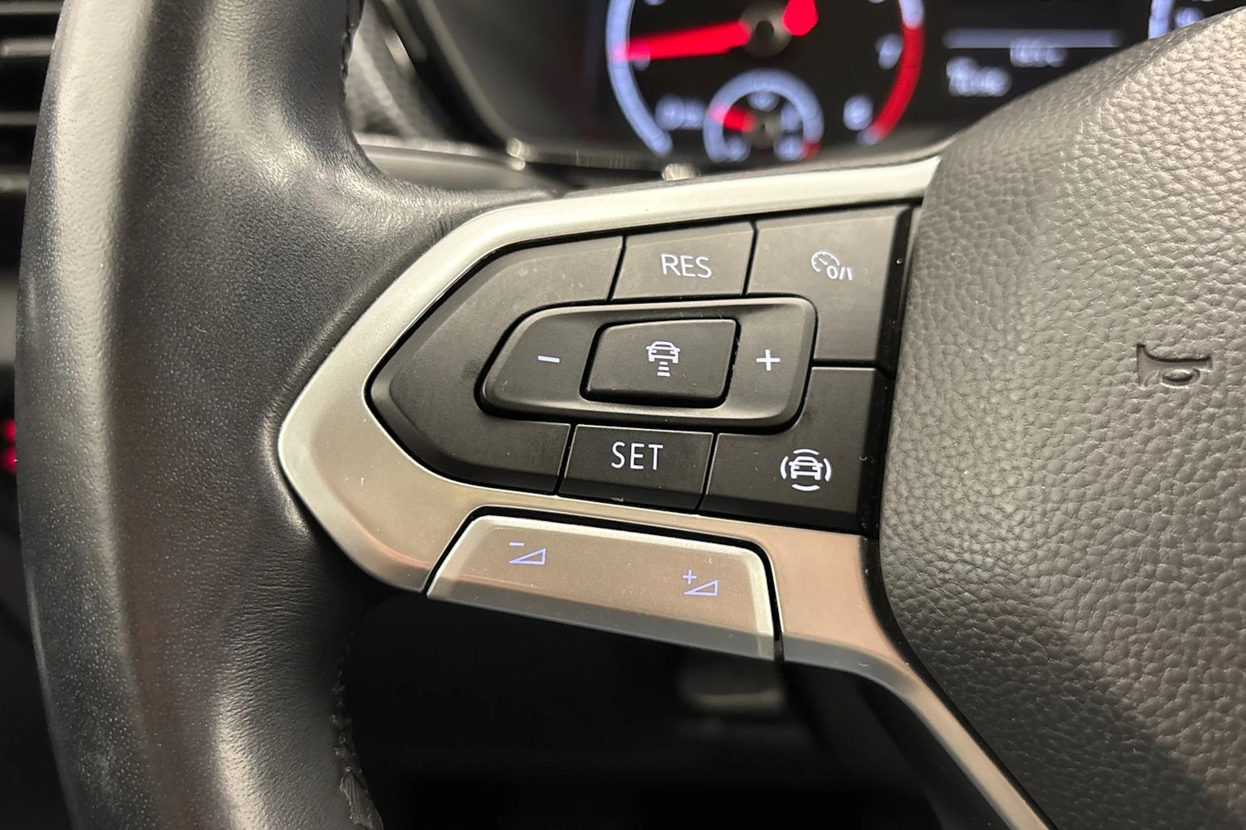 hopea Volkswagen T-Cross 2019 kuva 13.