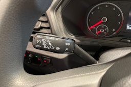 Valkoinen Volkswagen T-Cross 2019 kuva 21.