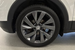 valkoinen Volkswagen T-Cross 2019 kuva 21.