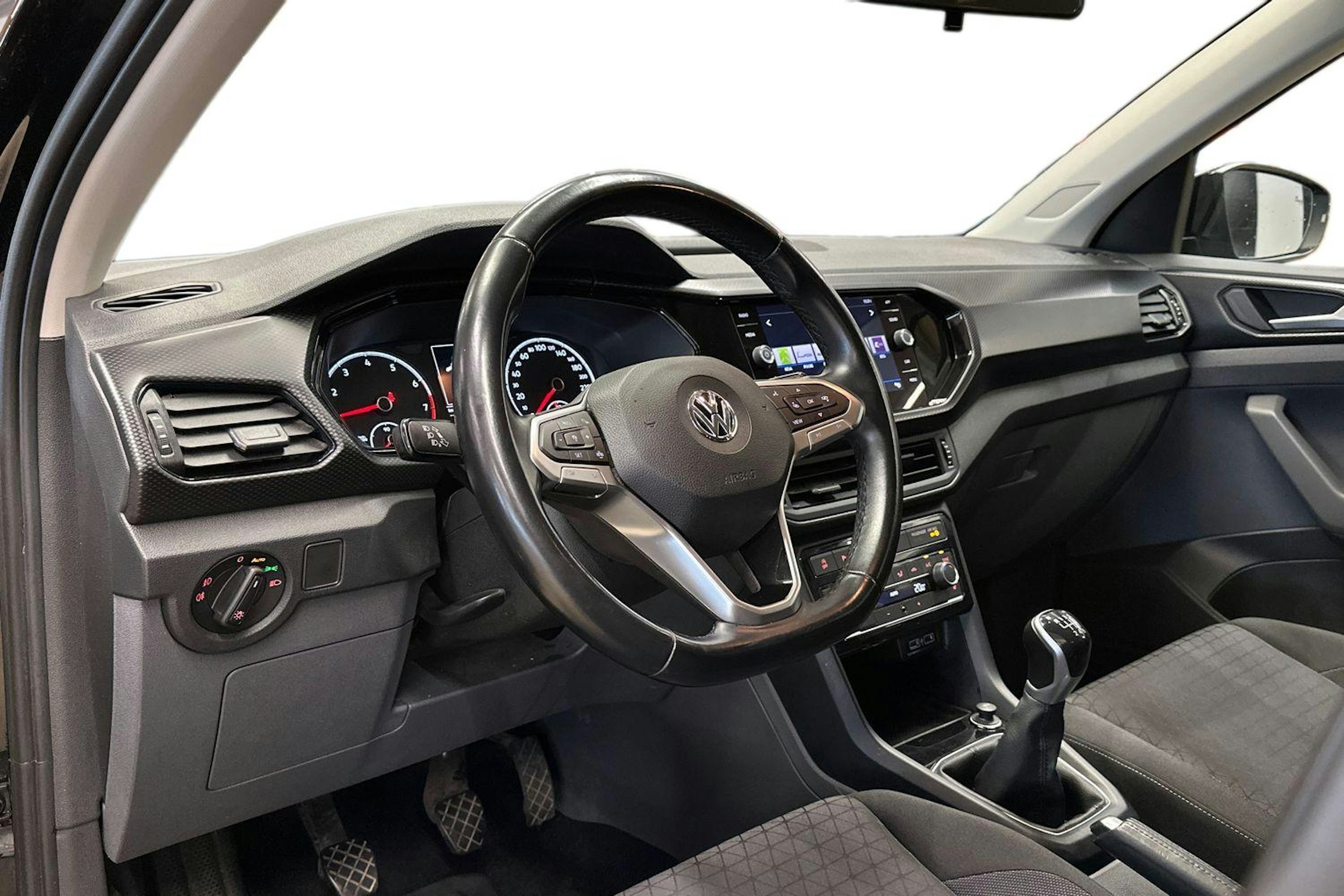 musta Volkswagen T-Cross 2019 kuva 7.