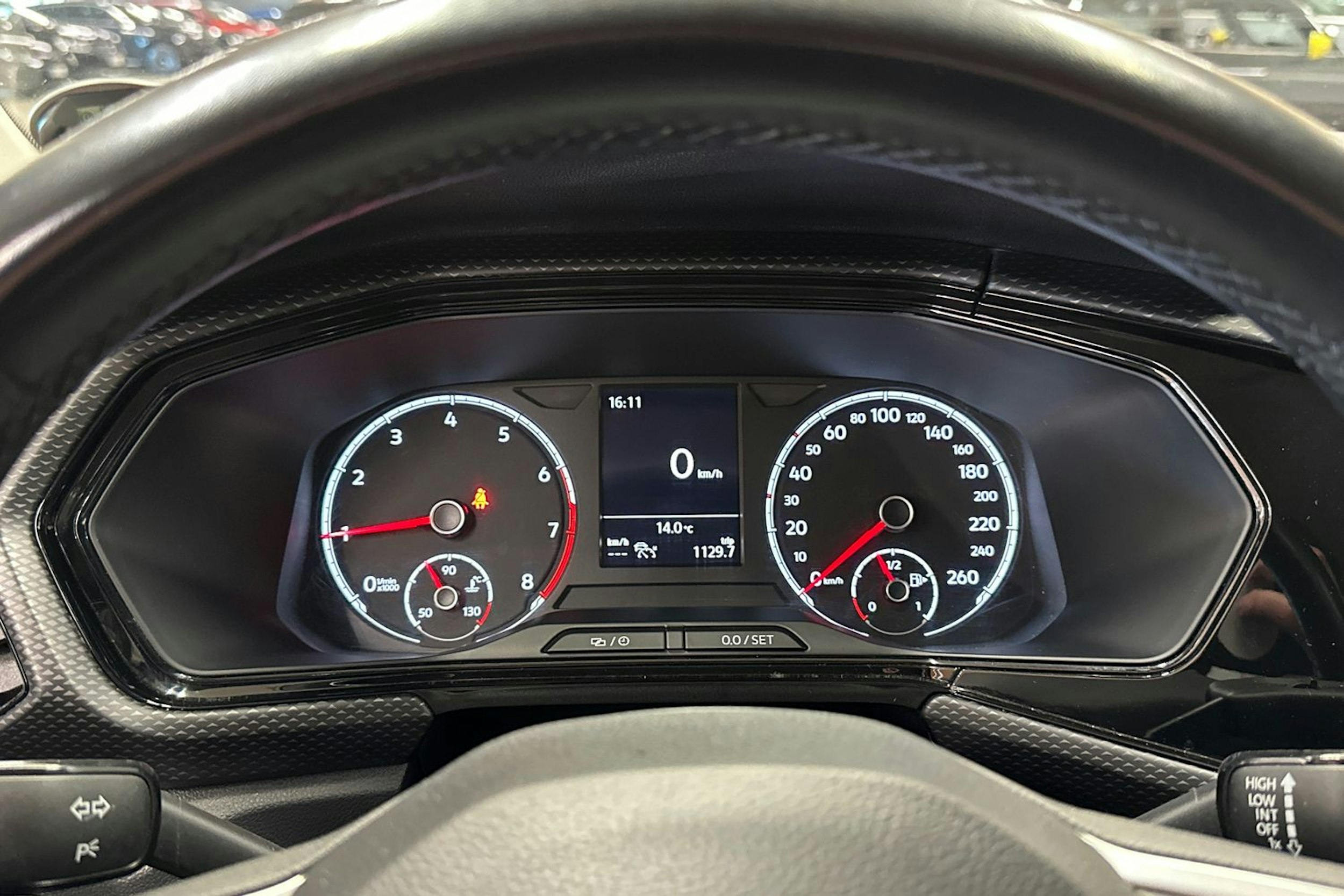 musta Volkswagen T-Cross 2019 kuva 23.