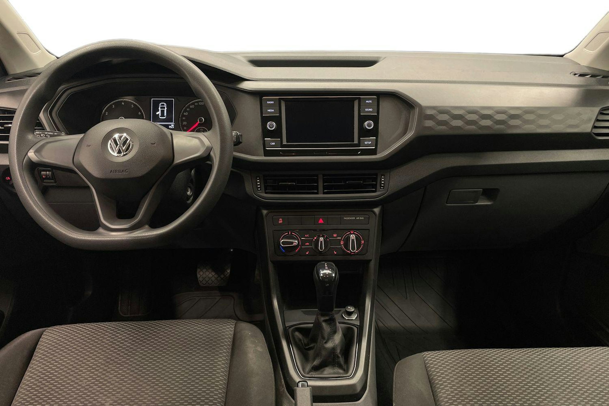 Musta Volkswagen T-Cross 2019 kuva 9.
