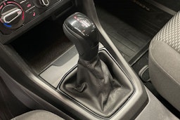 Musta Volkswagen T-Cross 2019 kuva 16.