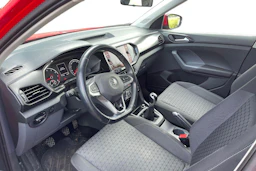 punainen Volkswagen T-Cross 2020 kuva 3.