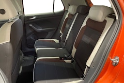 oranssi Volkswagen T-Cross 2019 kuva 8.
