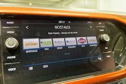 oranssi Volkswagen T-Cross 2019 kuva 14.