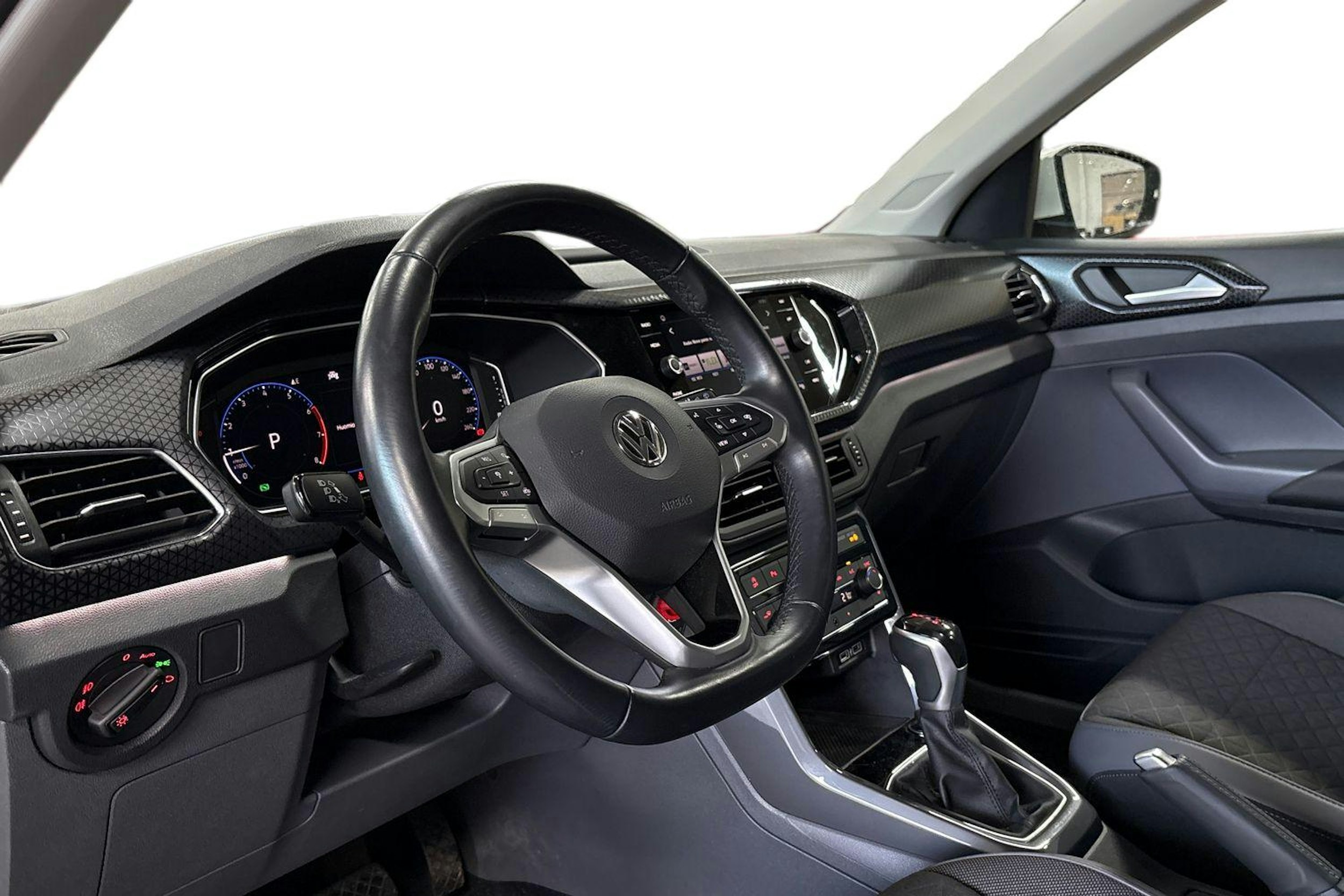 Valkoinen Volkswagen T-Cross 2020 kuva 7.