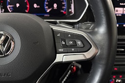 Valkoinen Volkswagen T-Cross 2020 kuva 17.