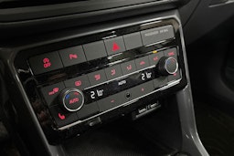 Valkoinen Volkswagen T-Cross 2020 kuva 23.