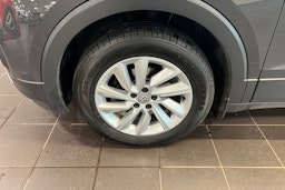 Harmaa Volkswagen T-Cross 2020 kuva 11.
