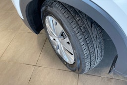 valkoinen Volkswagen T-Cross 2020 kuva 13.