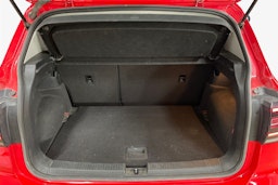Punainen Volkswagen T-Cross 2020 kuva 11.