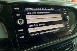 Punainen Volkswagen T-Cross 2020 kuva 21.