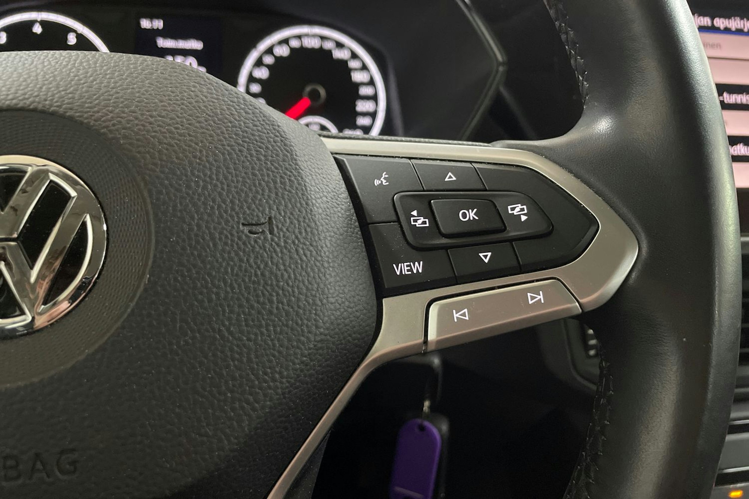 Punainen Volkswagen T-Cross 2020 kuva 23.