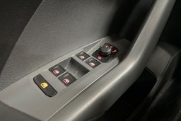 Punainen Volkswagen T-Cross 2020 kuva 24.