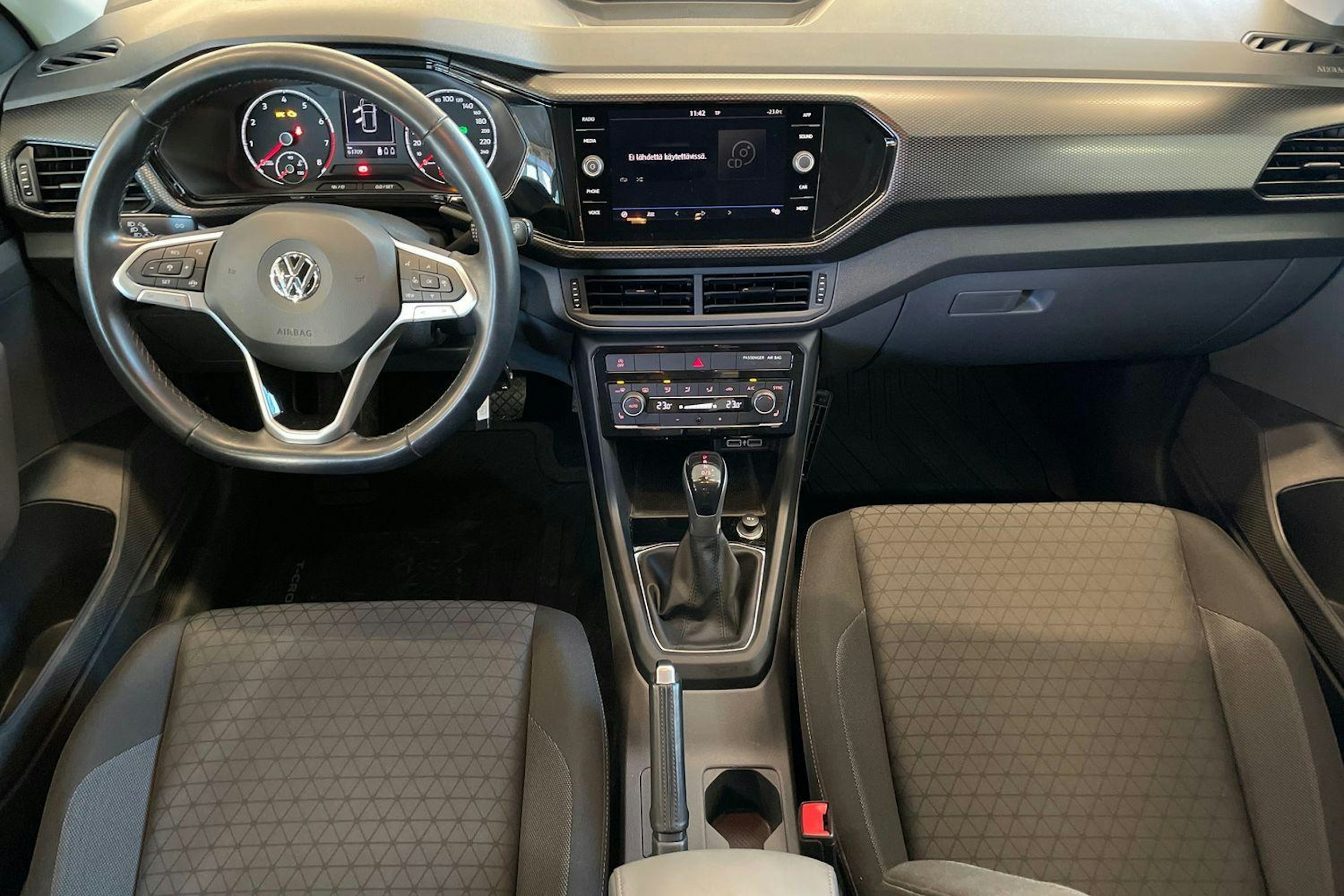 harmaa Volkswagen T-Cross 2020 kuva 9.
