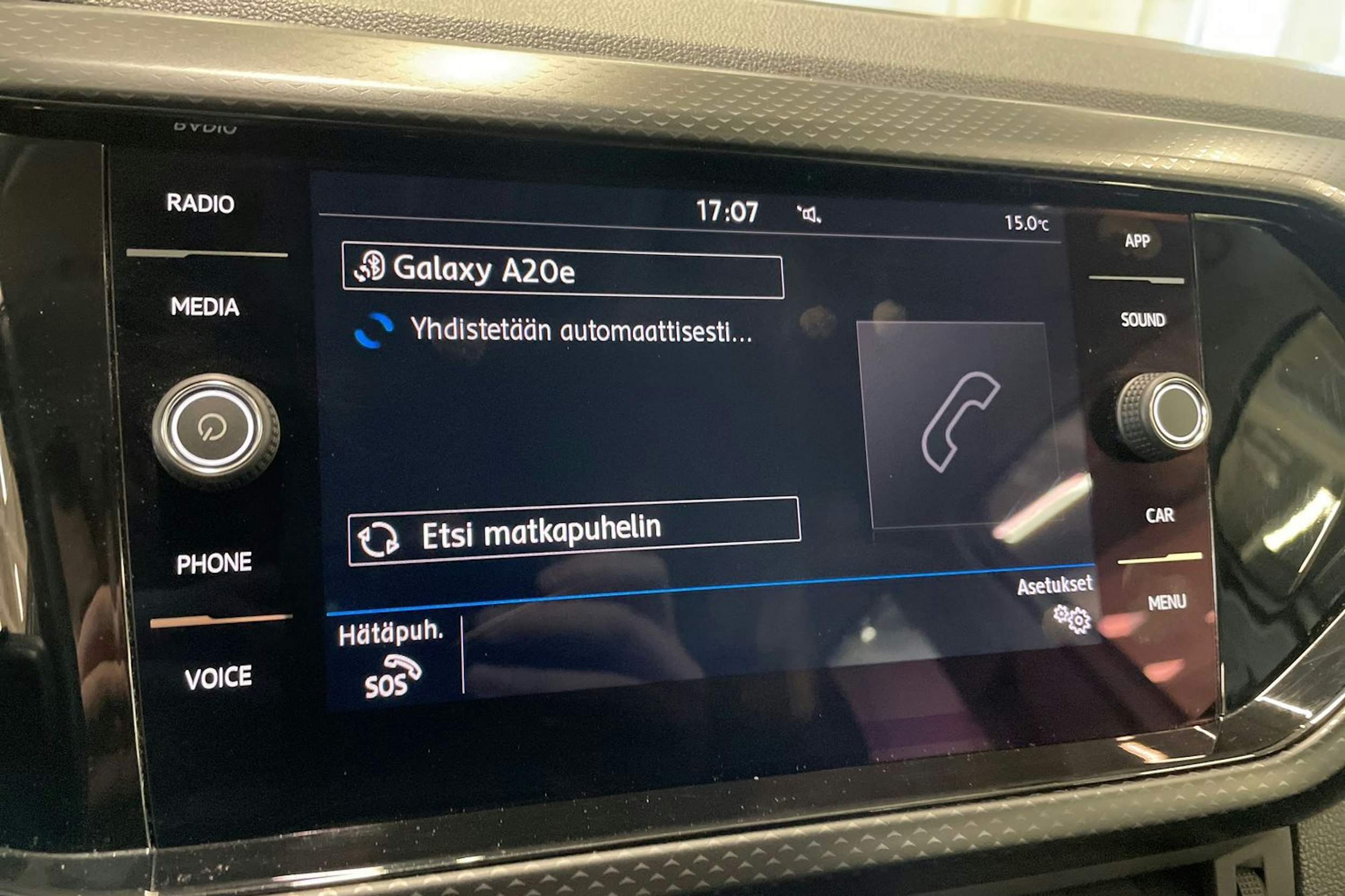 Valkoinen Volkswagen T-Cross 2020 kuva 26.