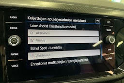 Valkoinen Volkswagen T-Cross 2020 kuva 29.