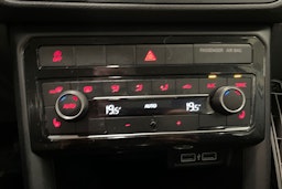 Valkoinen Volkswagen T-Cross 2020 kuva 30.