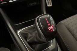 Valkoinen Volkswagen T-Cross 2020 kuva 31.