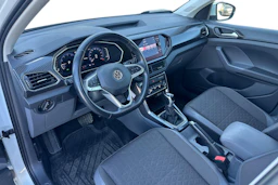 Valkoinen Volkswagen T-Cross 2020 kuva 3.