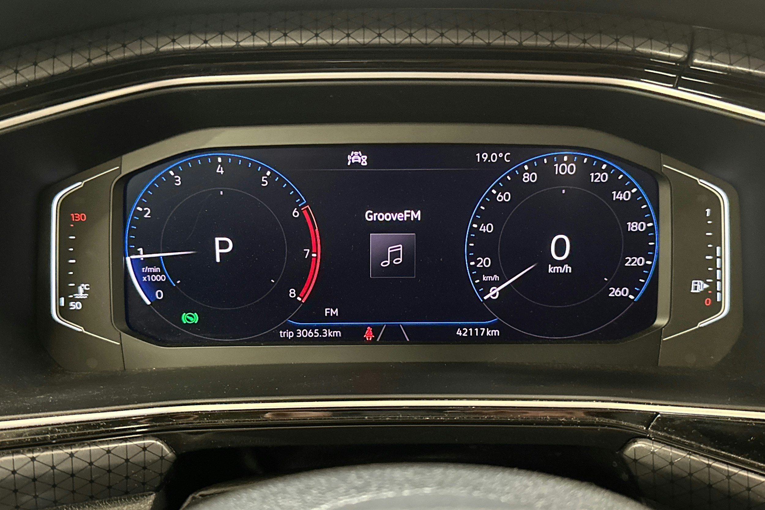 musta Volkswagen T-Cross 2020 kuva 16.