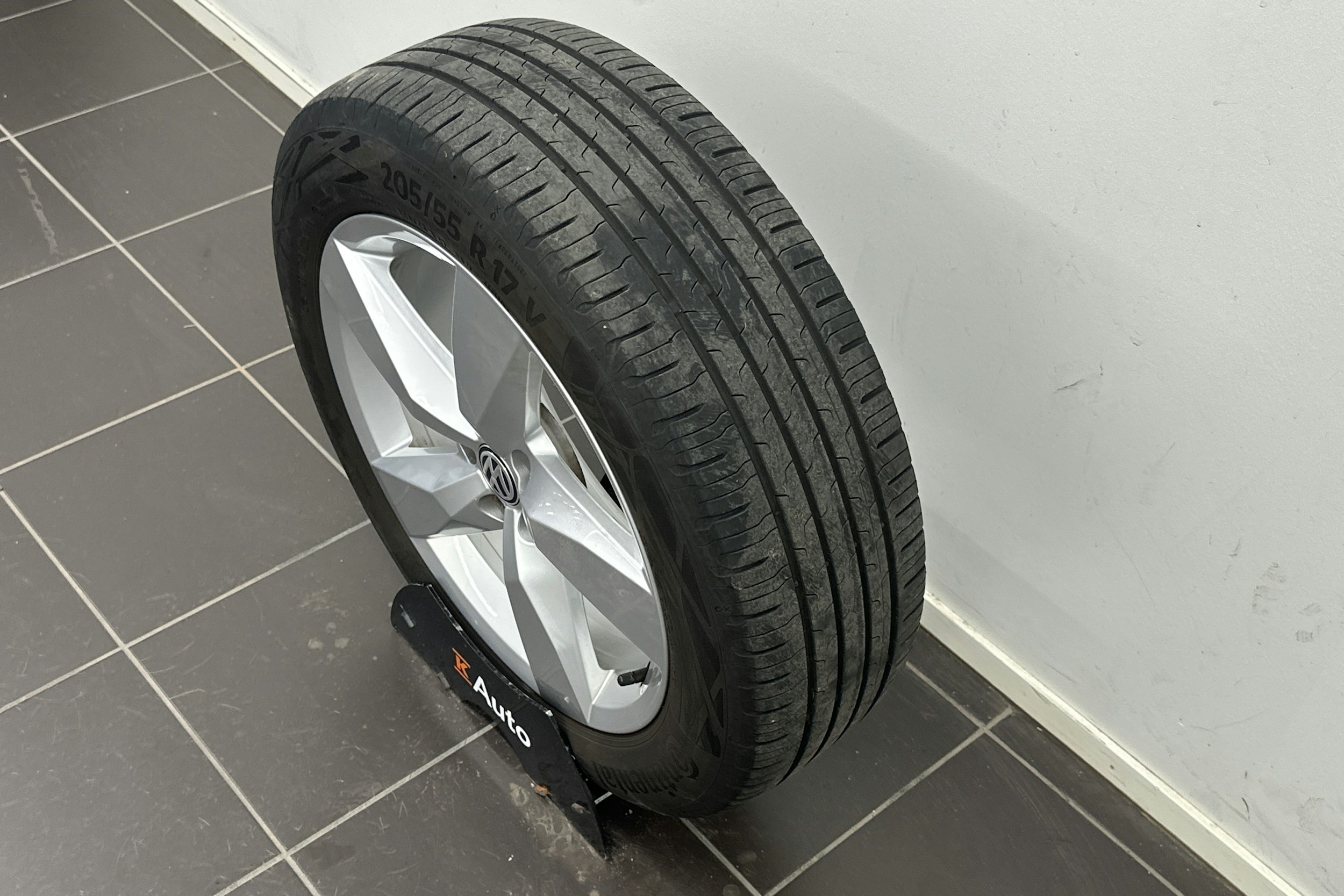 musta Volkswagen T-Cross 2020 kuva 24.