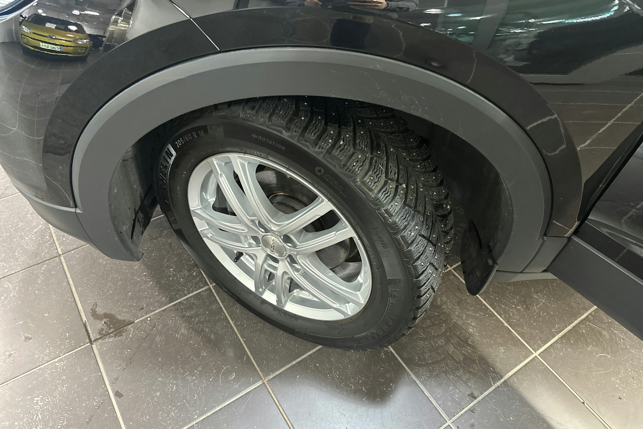 musta Volkswagen T-Cross 2020 kuva 25.