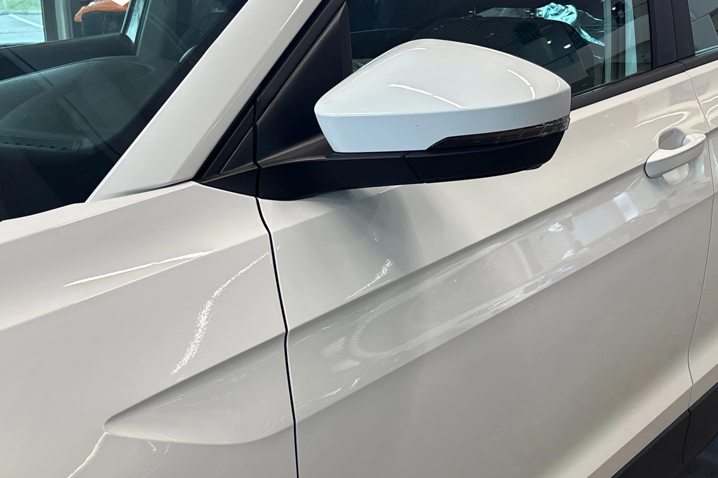 valkoinen Volkswagen T-Cross 2020 kuva 15.