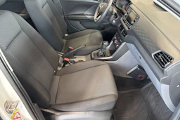 valkoinen Volkswagen T-Cross 2020 kuva 18.