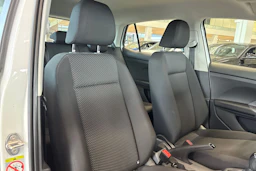 valkoinen Volkswagen T-Cross 2020 kuva 19.
